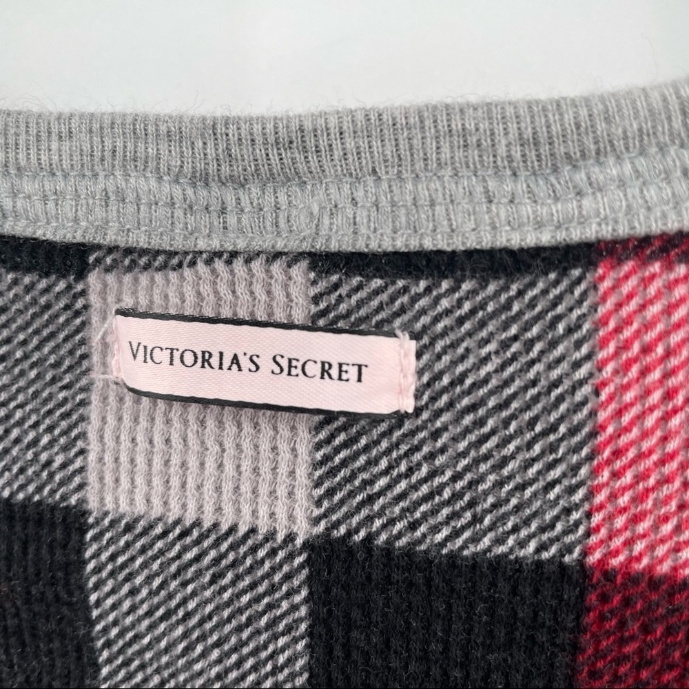 Victoria’s Secret Christmas Plaid Pajama Shirt - Picture 10 of 12
